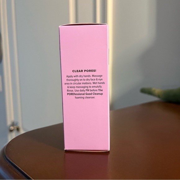 Benefit Cosmetics The POREfessional Get Unblocked Cleansing Oil 0.67 Fl Oz NWT - Picture 3 of 15